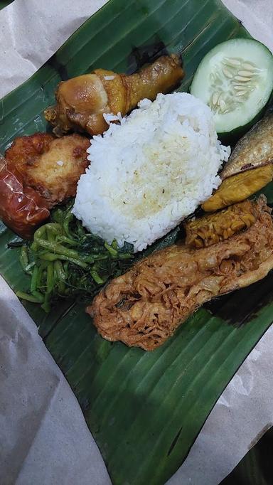 SEGO SAMBEL TEMPONG CAK RI