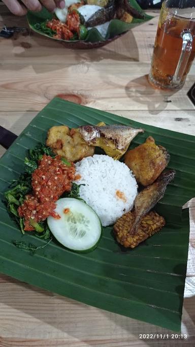 SEGO SAMBEL TEMPONG CAK RI