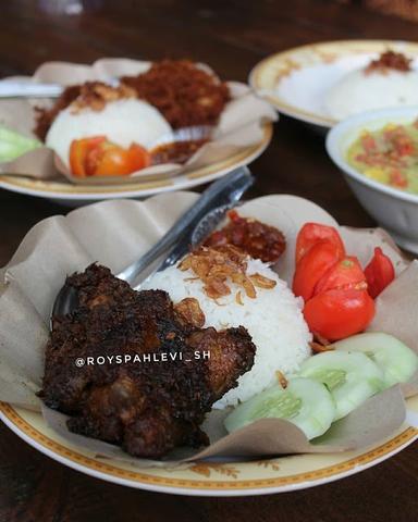 SOTO BETAWI  AJAK 