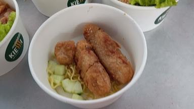 KIEMI SPESIAL MIE AYAM & PEMPEK