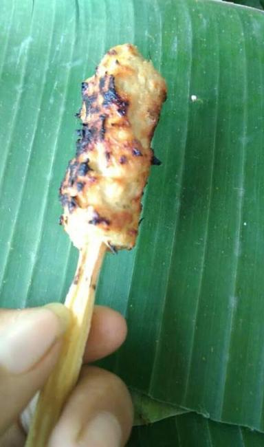 WARUNG SATE LAUT DAGING SARI