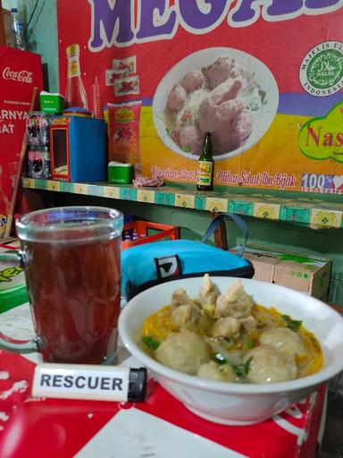 BASO MEGARIA