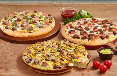 DOMINO'S PIZZA