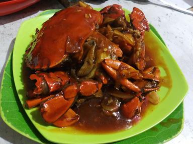 RUMAH MAKAN SEAFOOD DAN AYAM BAKAR - MADU CAK HADI