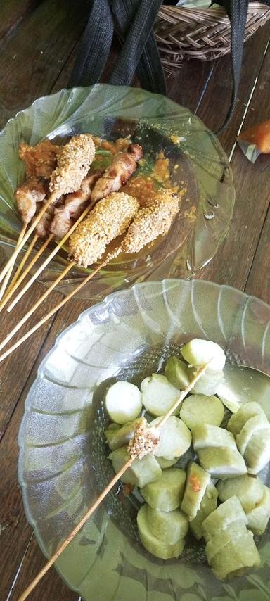 SATE TAICHAN BANG YOYO KELAPA GADING