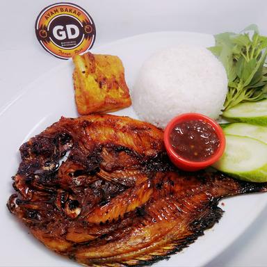 AYAM BAKAR GD