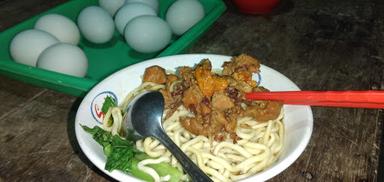 MIE AYAM BAKSO SOTO PAK NGADIRAN