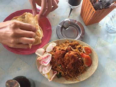 WARUNG ROTI CANAI