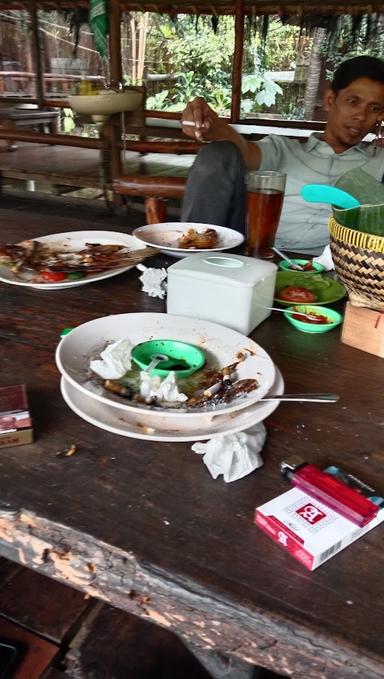 SAUNG KEBON 200