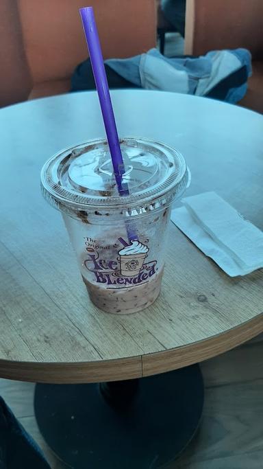 THE COFFEE BEAN & TEA LEAF