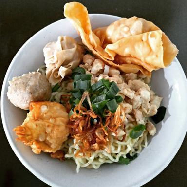 BAKSO MALANG DAN MI AYAM ANUGERAH