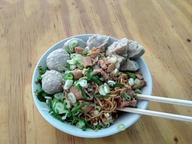 MIE AYAM&BAKSO MAS DIKIN