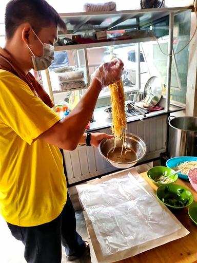 MIE AYAM BANG MAWAR