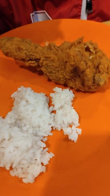 MINANG FRIED CHICKEN