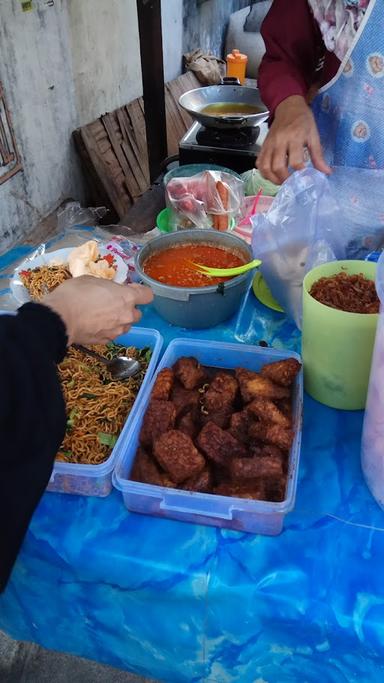 NASI UDUK MPOK ESTI