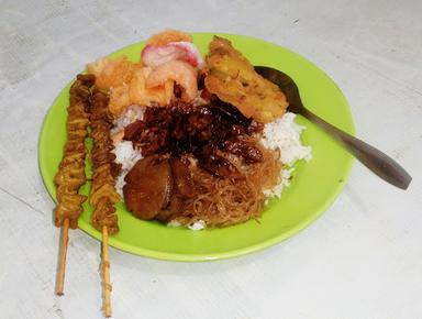 WARUNG NASI UDUK & PECEL LELE