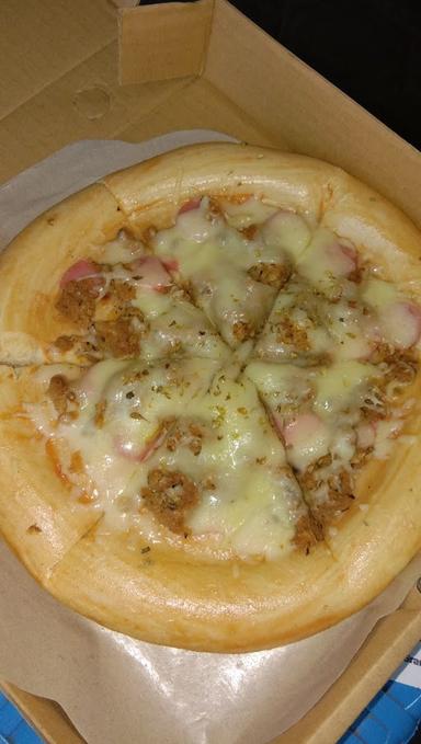 PIZZA AZZA KEDIRI