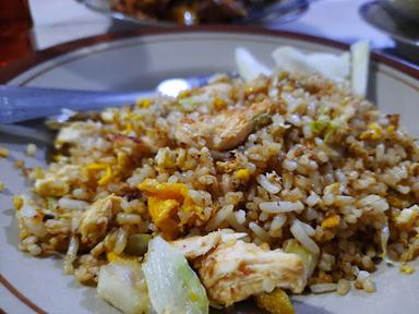 RUMAH MAKAN SLAMET BEDON