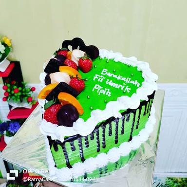 RATNA CAKE