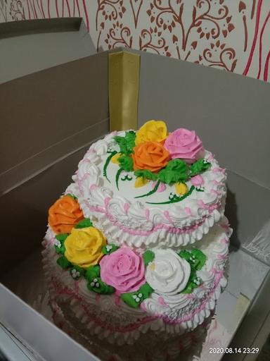 FADIRA CAKE