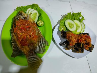 PAWONE KHANZA & BUBUR AYAM SOELTAN BANDUNG