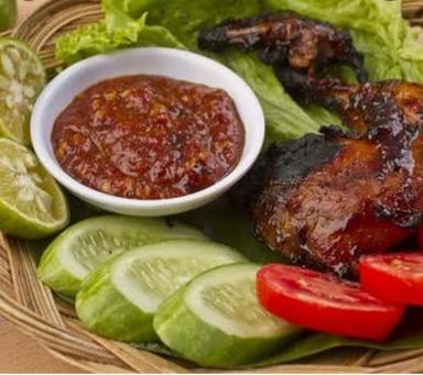 AYAM BAKAR GOPLEK