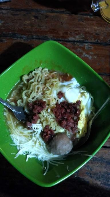 BAKSO SENYUM