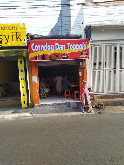 CORNDOG DAN TOPOKI KEY DESSERT, BATU AMPAR