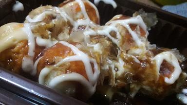 DELISIO TAKO TAKOYAKI DAN OKONOMIYAKI CILILITAN BESAR