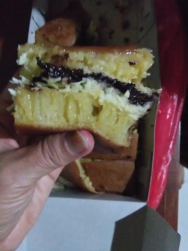 MARTABAK PECENONGAN 78 CONDET