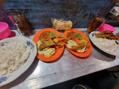 PECEL AYAM WARUNG INUL