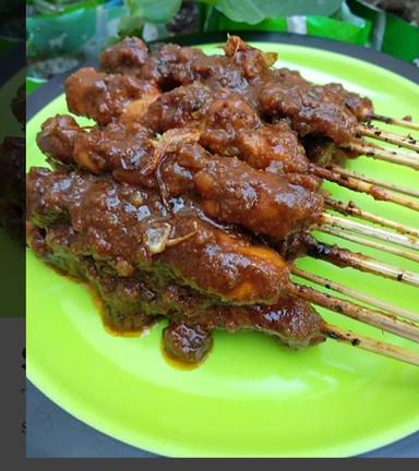 SATE AYAM MADURA CILILITAN