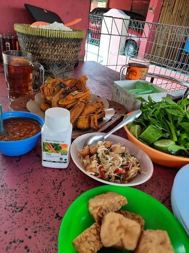 WARUNG NASI AYAM GORENG MANG BEWOK