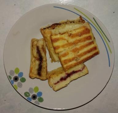 ROTI BAKAR ANTIKA