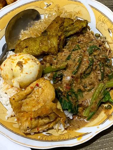 WARUNG NASI HAJI YAMIN