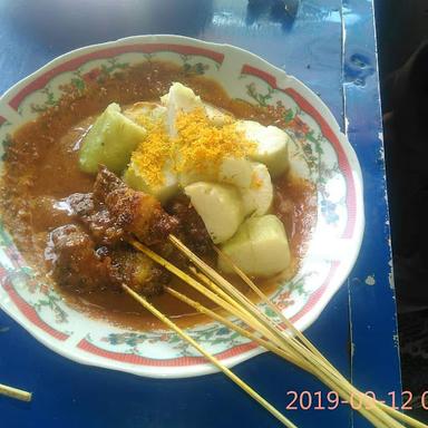 WARUNG SATE MADURA PAK RASYID