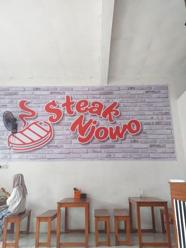 STEAK DJOWO