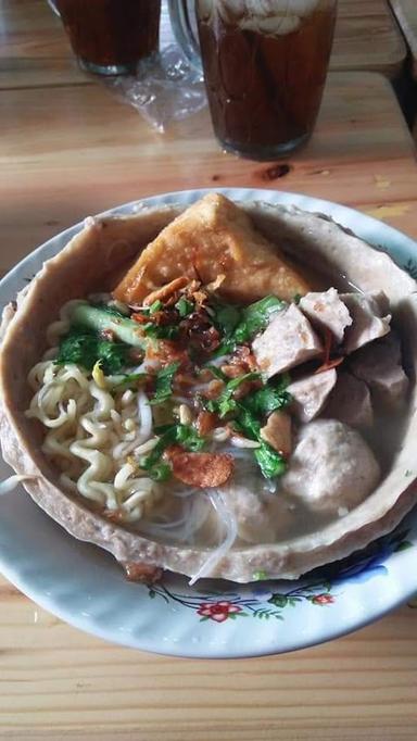 WARUNG N.A LAMONGAN BAKSO VIRAL & SOTO AYAM LAMONGAN