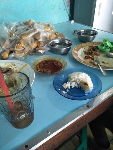 WARUNG JAJAN FAMILY SAKITU