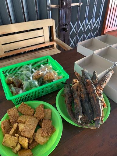 PECEL LELE DAN KREMESAN MAS AAN