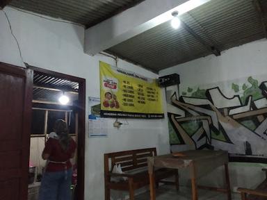 WARUNG BAKMI JAWA DHE TRI