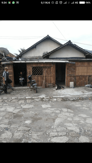 WARUNG MAKAN BU SLAMET