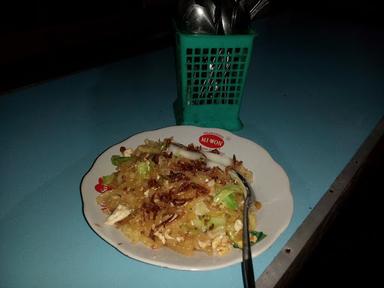 WARUNG MIDES DAN NASI GORENG YU HARTI