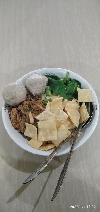 BAKSO & MIE AYAM MONGGO KERSO