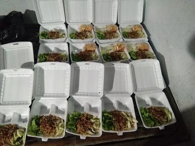 MIE AYAM BU TUNI