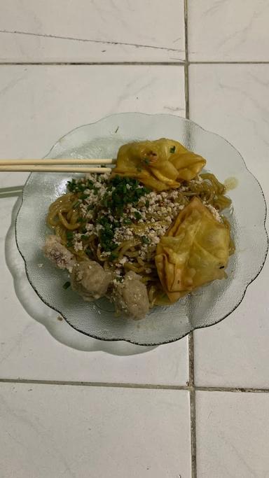 MIE DAN BAKSO BADUNG