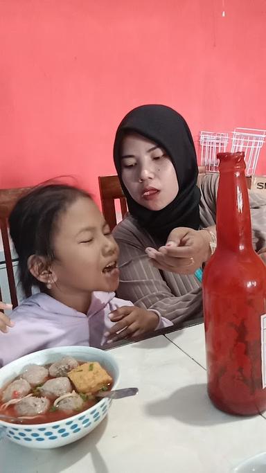 SPESIAL BAKSO LONJONG PUTRI SULUNG