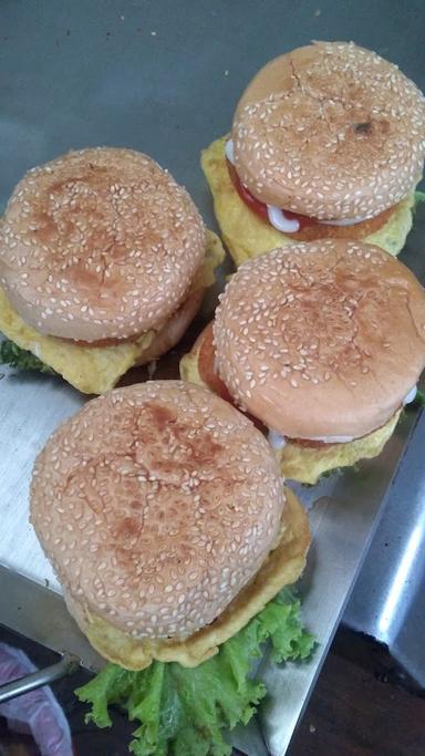 BURGER PELANGI