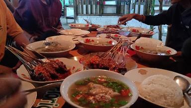 SAUNG BAMBU TEGAL MUSA KUMIS