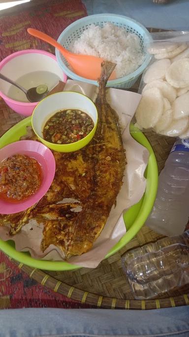 WARUNG MAKAN AYAM GEPREK SAMBAL IJO